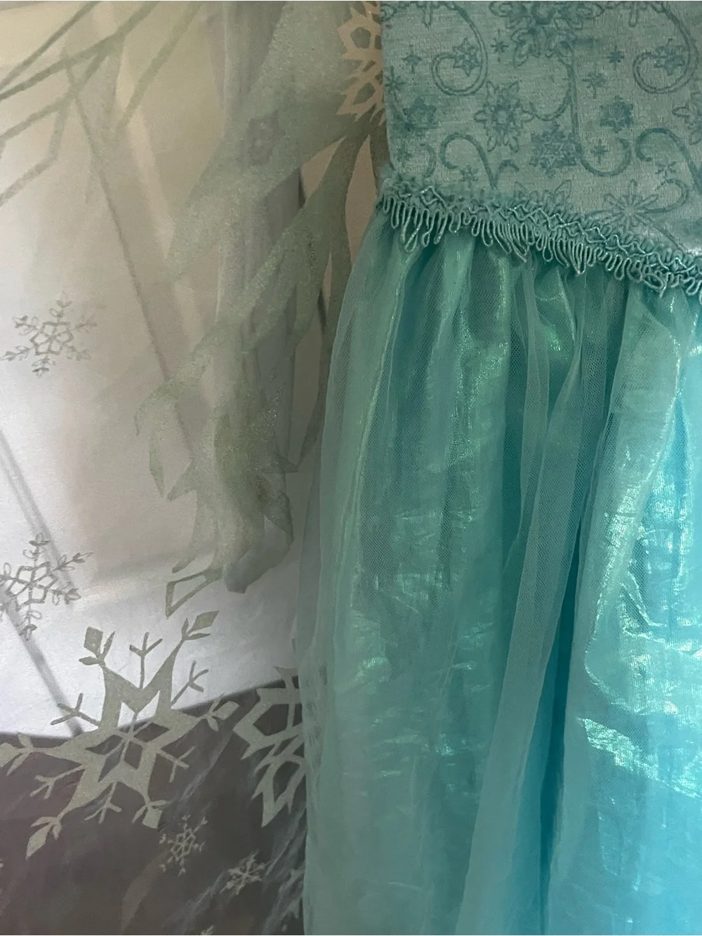 Official Disney Store Frozen Elsa Costume Dress with Cape Girls Size 7/8